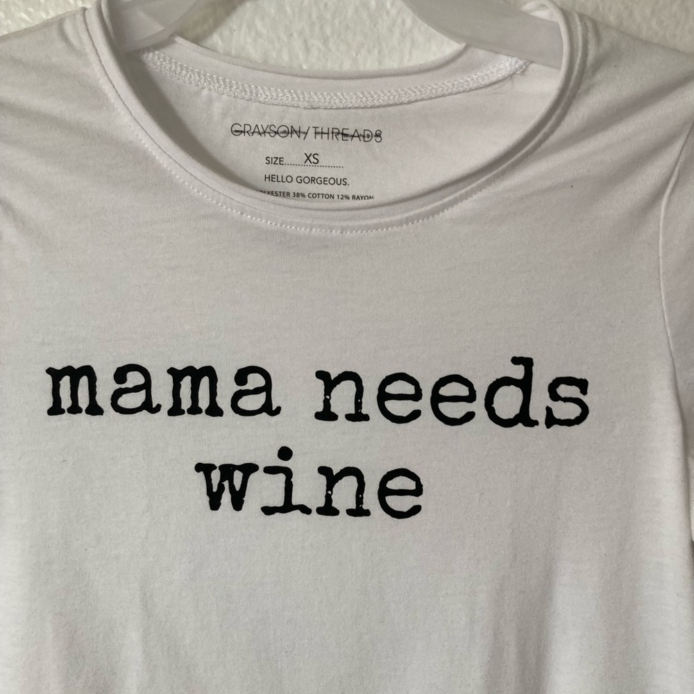 White Short Sleeves Tshirt “Mama Needs Wine” XS - Picture 3 of 3